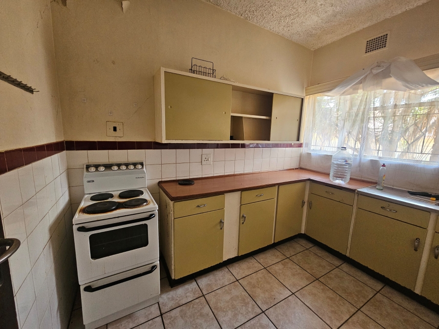 To Let 2 Bedroom Property for Rent in Adamayview North West
